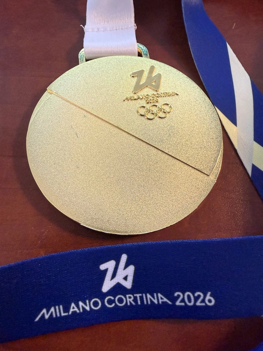 2026 Milano Cortina Winter Olympics Gold Medal Souvenir - FREE SHIPPING